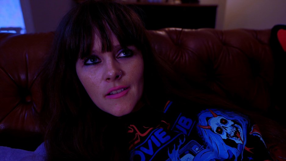 Sydney Harwin – HORROR Movie Night With Sister